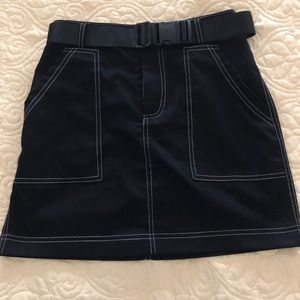 Black skirt with adjustable belt